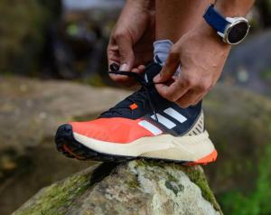 Cómo armar tu equipo para salir a correr: zapatillas, ropa y accesorios