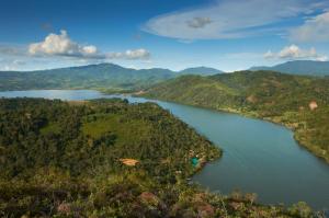 Travesía por el río Huallaga